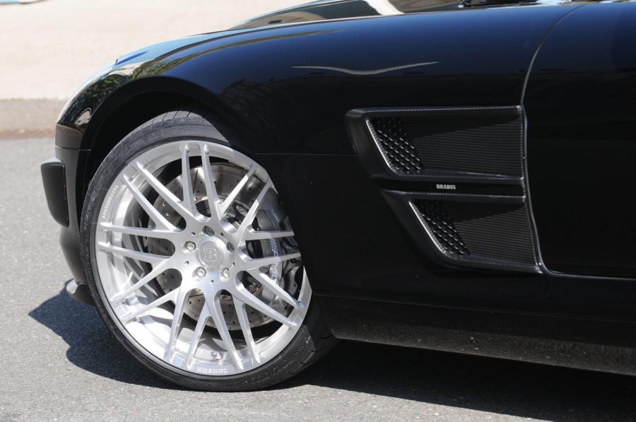  Mercedes-Benz SLS AMG by Brabus 2010 года  (фото 27 из 64)
